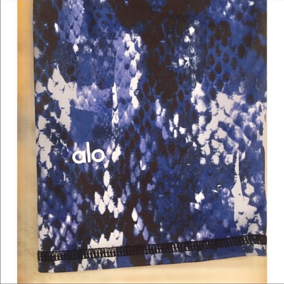 Alo Yoga Capris/cropped skinny  leggings blue - Picture 4 of 7